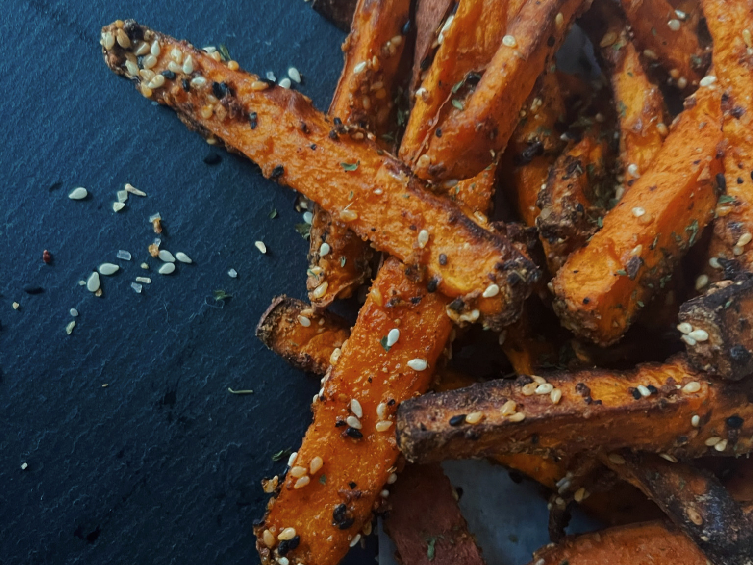 Quick and Easy Airfryer Sweet Potato Fries